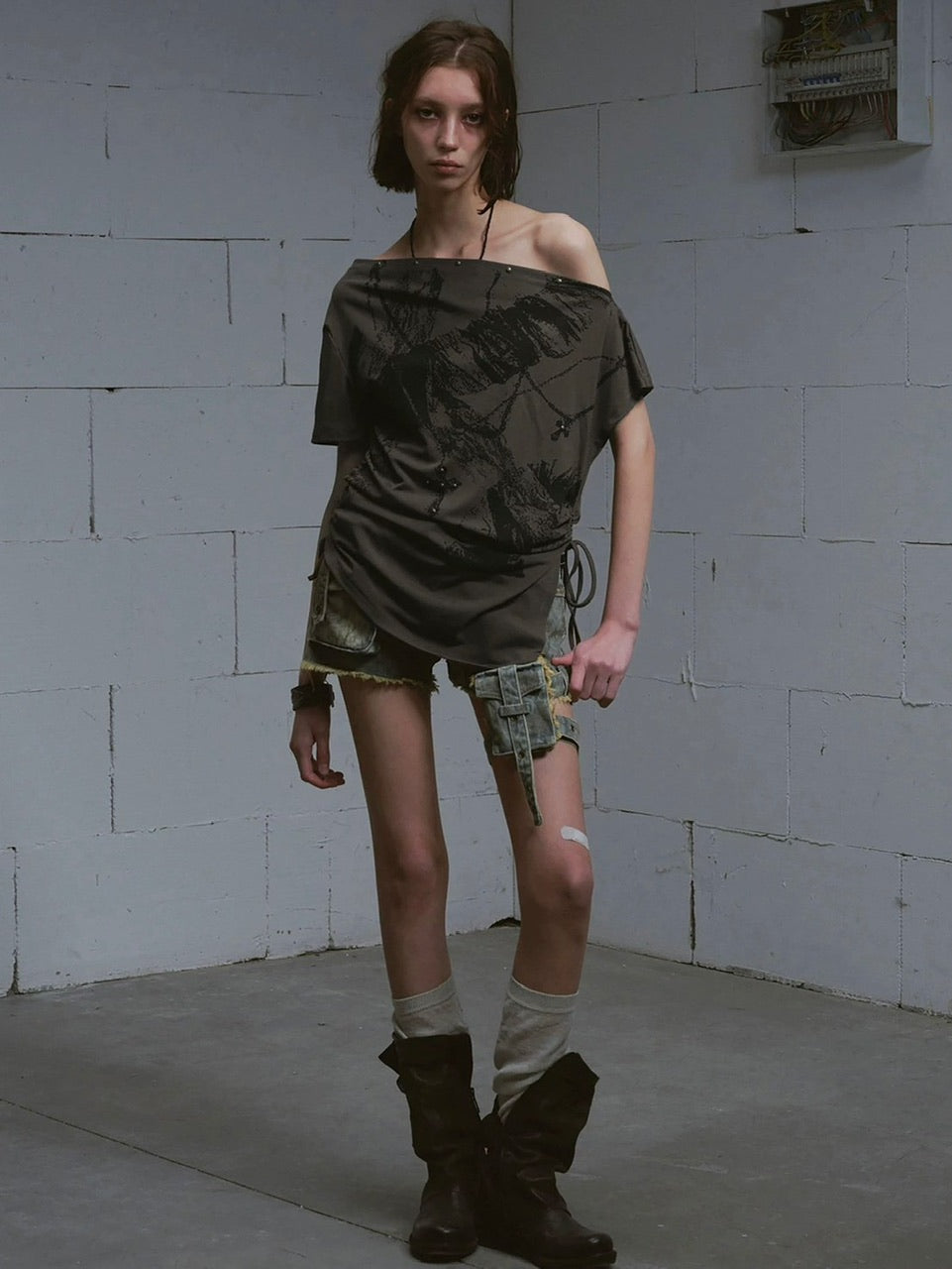 【Cest Nous】Off-shoulder ruched T-shirt / 【セヌー】オフショルダー半袖Tシャツ