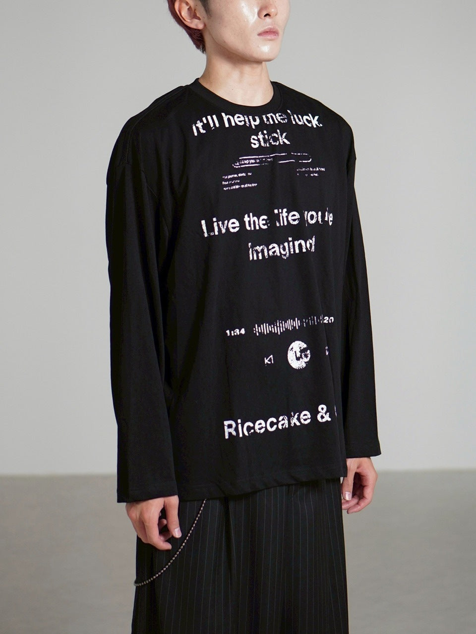 【Chikashitsu +】croque lettering long sleeve / 【チカシツプラス】モックネックレタリング長袖Tシャツ(2color)