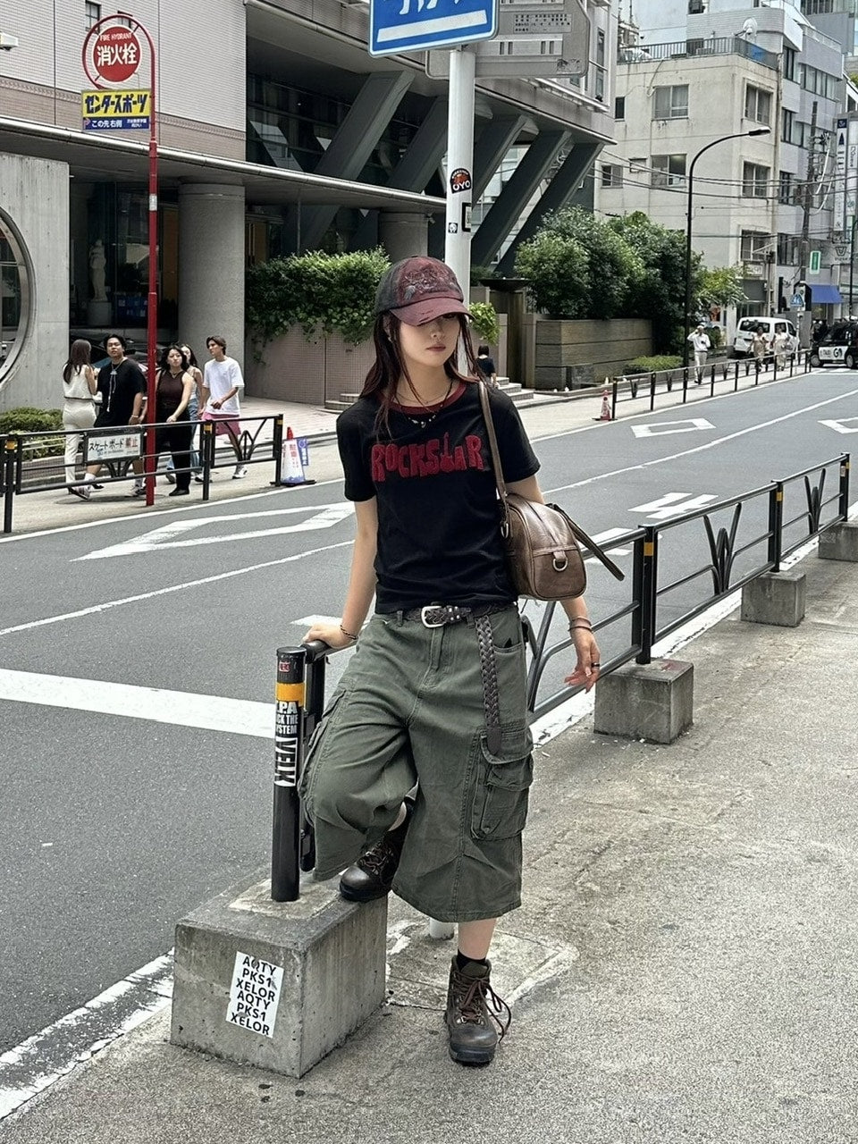 大阪店WEB限定受注制【Chikashitsu +】cotton cargo bermuda pants (2color)