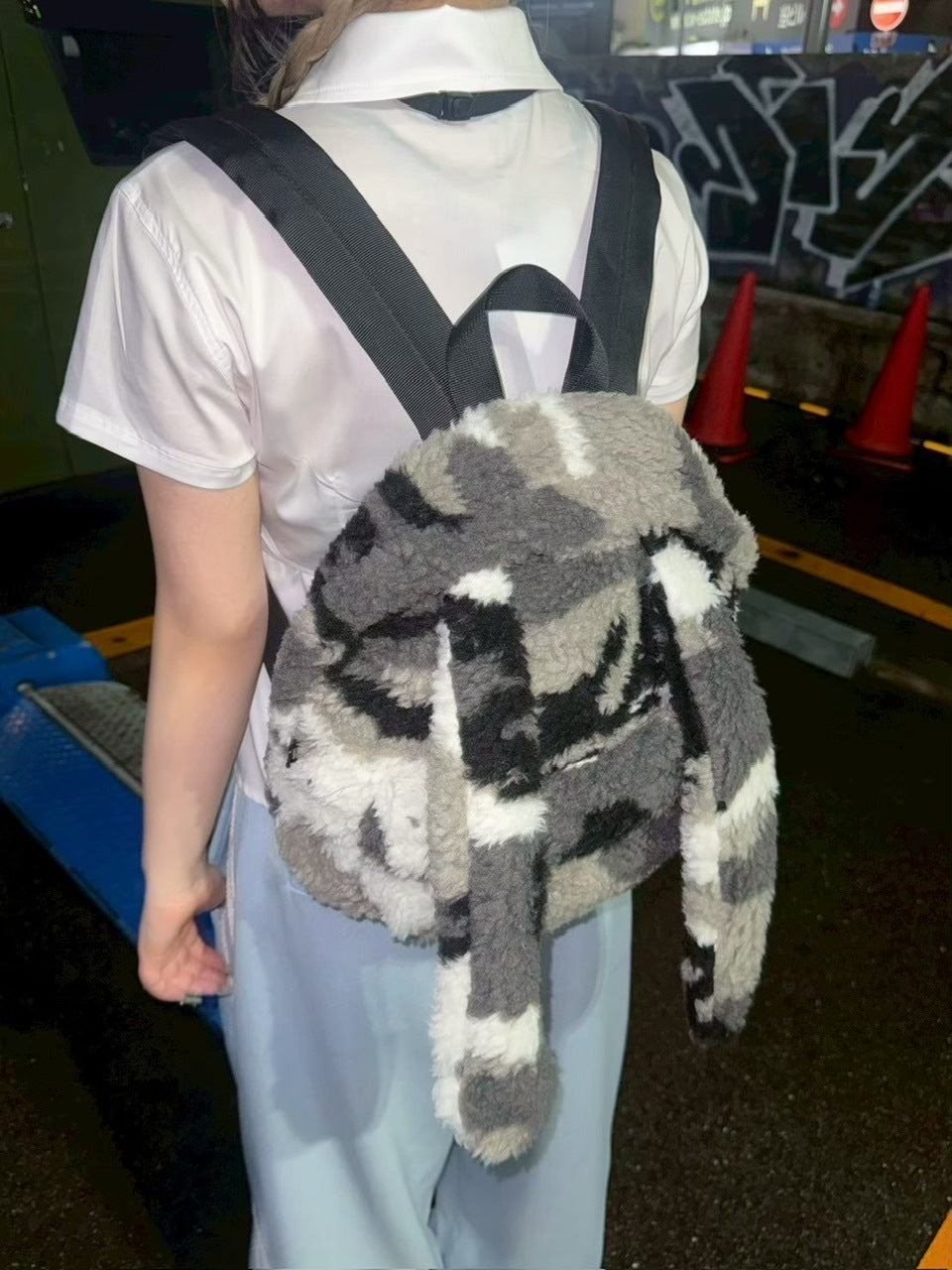 【DND4DES】BUNNY EAR PLUSH BACKPACK