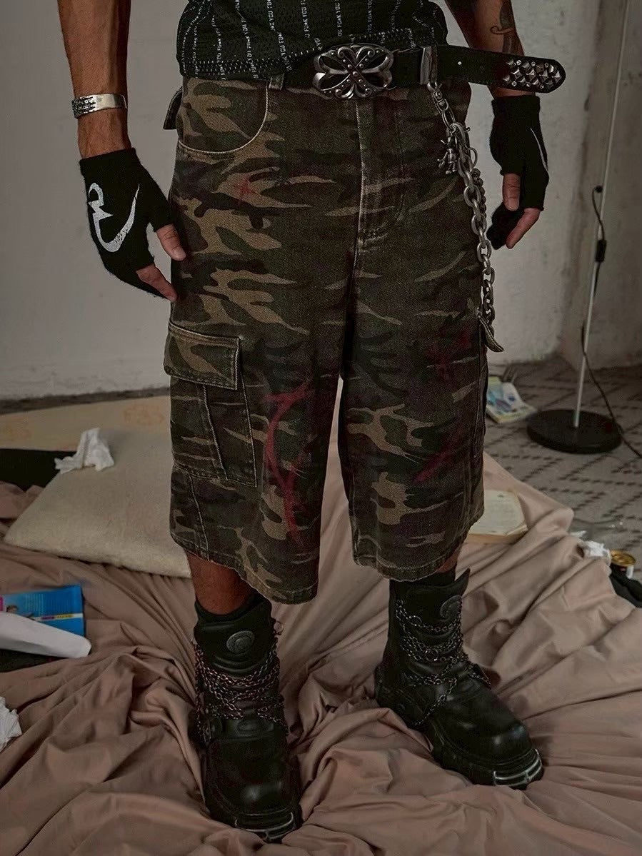 【DND4DES】CAMO BIG-POCKET GRAFFITI CARGO SHORTS