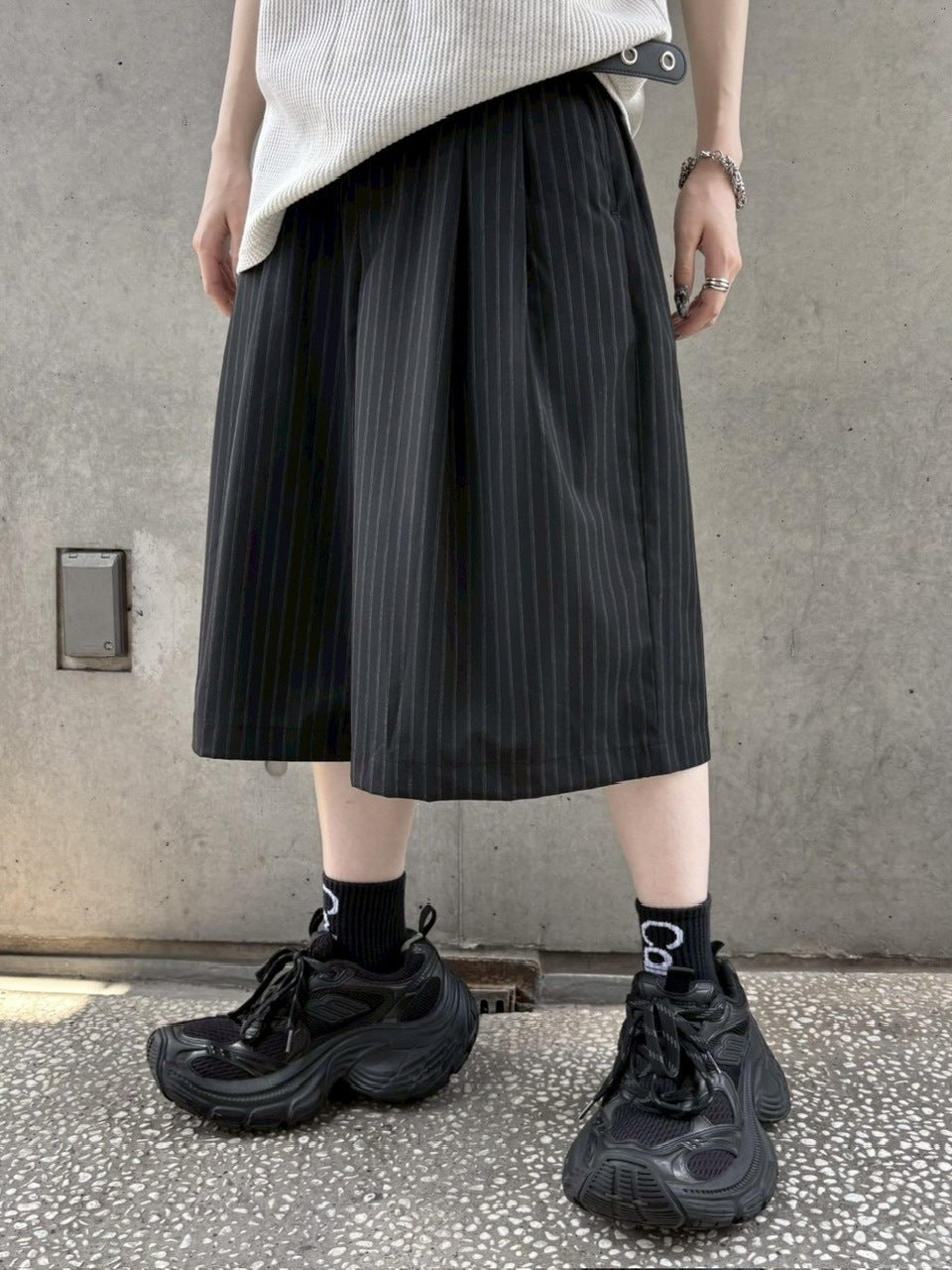 【nmtc +】stripe slacks shorts / 【エヌエムティーシープラス】ストライプスラックスハーフパンツ (2color)