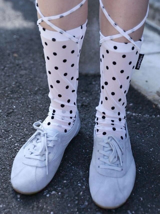 【Uglyshadow】MESH DOTTED SOCKS / 【アグリーシャドウ】メッシュドットシアーリボンソックス