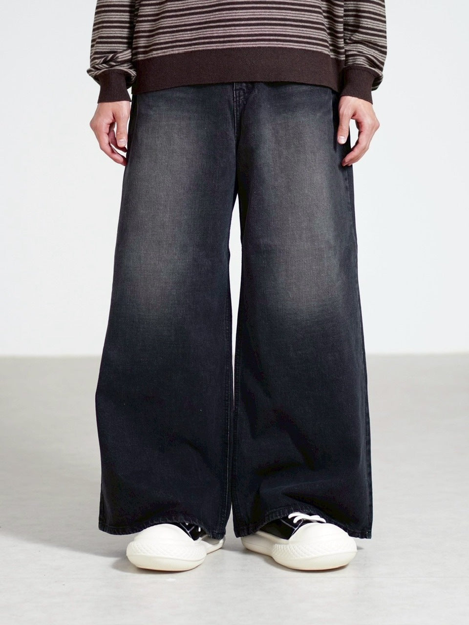 受注制【Chikashitsu +】buggy denim pants / 【チカシツプラス】バギーデニムパンツ