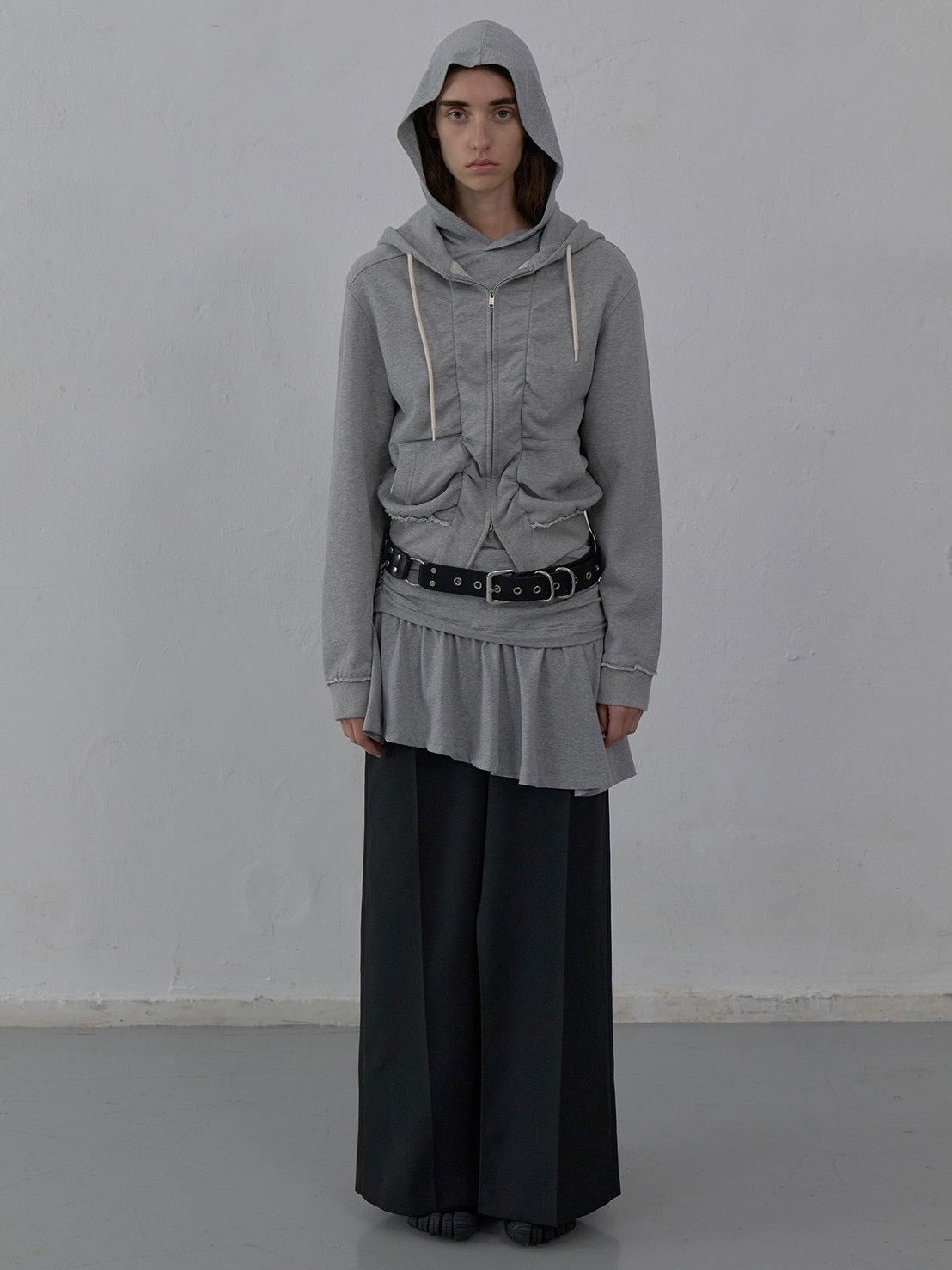 【LCDC】SHIRRING DETAIL ZIP-UP HOODIE / 【エルシーディーシー・ティーエム】シャーリングディティールジップアップパーカー