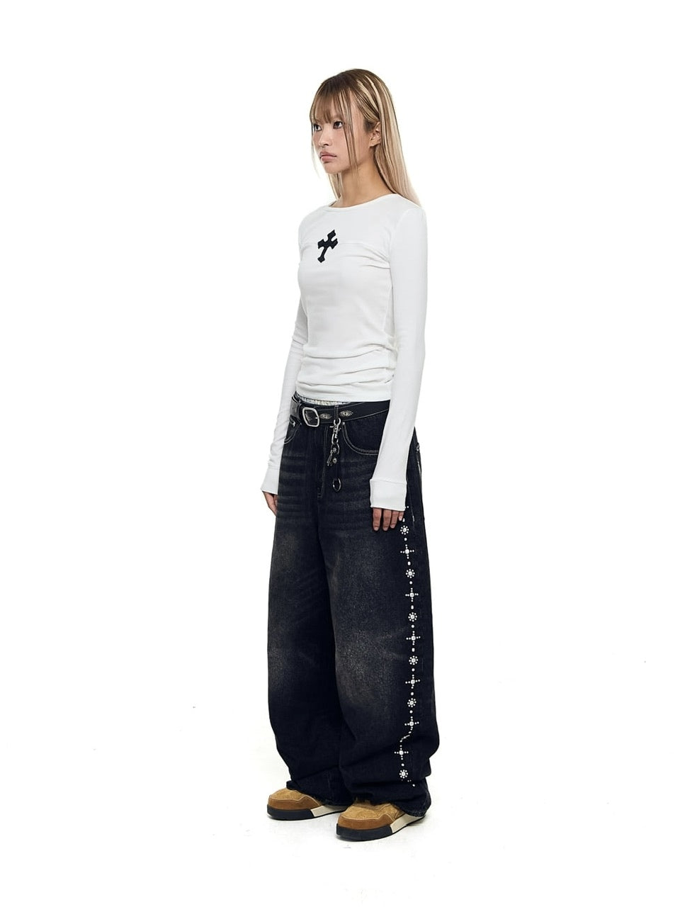 【AAKAM】Side Rhinestone Denim Pants