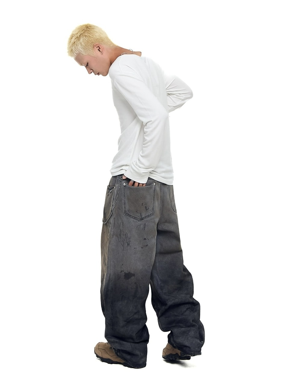 12/21再入荷【AAKAM】Dirty Gradation Denim Pants