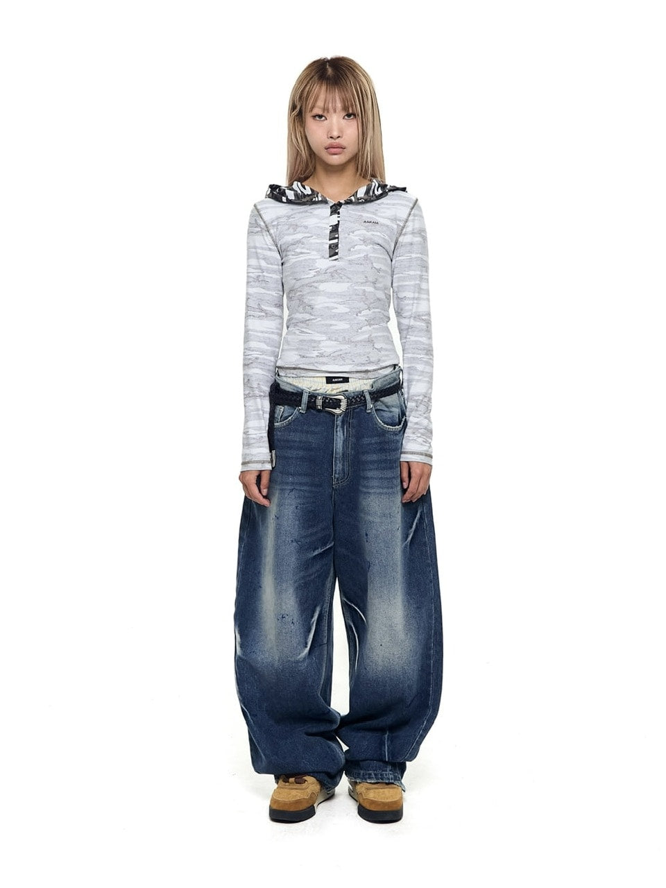 【AAKAM】Paint Washed Denim Pants