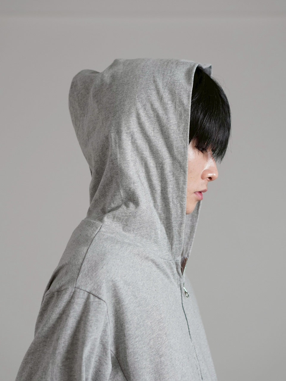 受注制【Chikashitsu +】light touch cropped hoodie / 【チカシツプラス】 ライトタッチクロップドパーカー (3color)