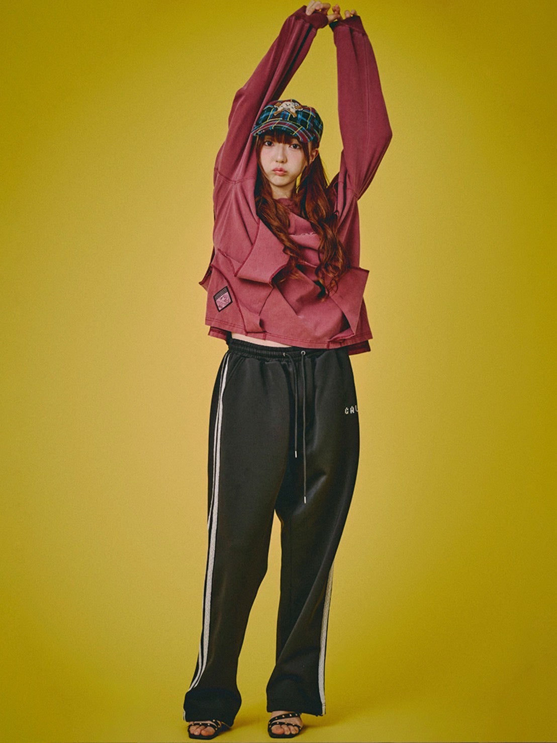 【GALFY】穴の向こうにわんちゃんロンTee