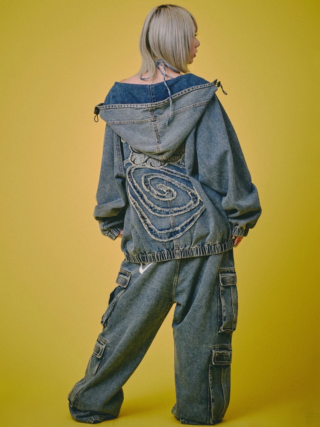 【GALFY】ぐるグニャデニムパーカー