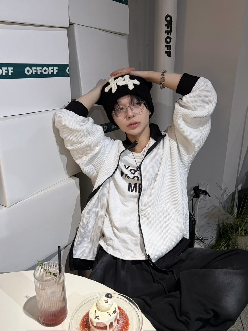 受注制【LUV CODE】raschel knit track jacket (2color)