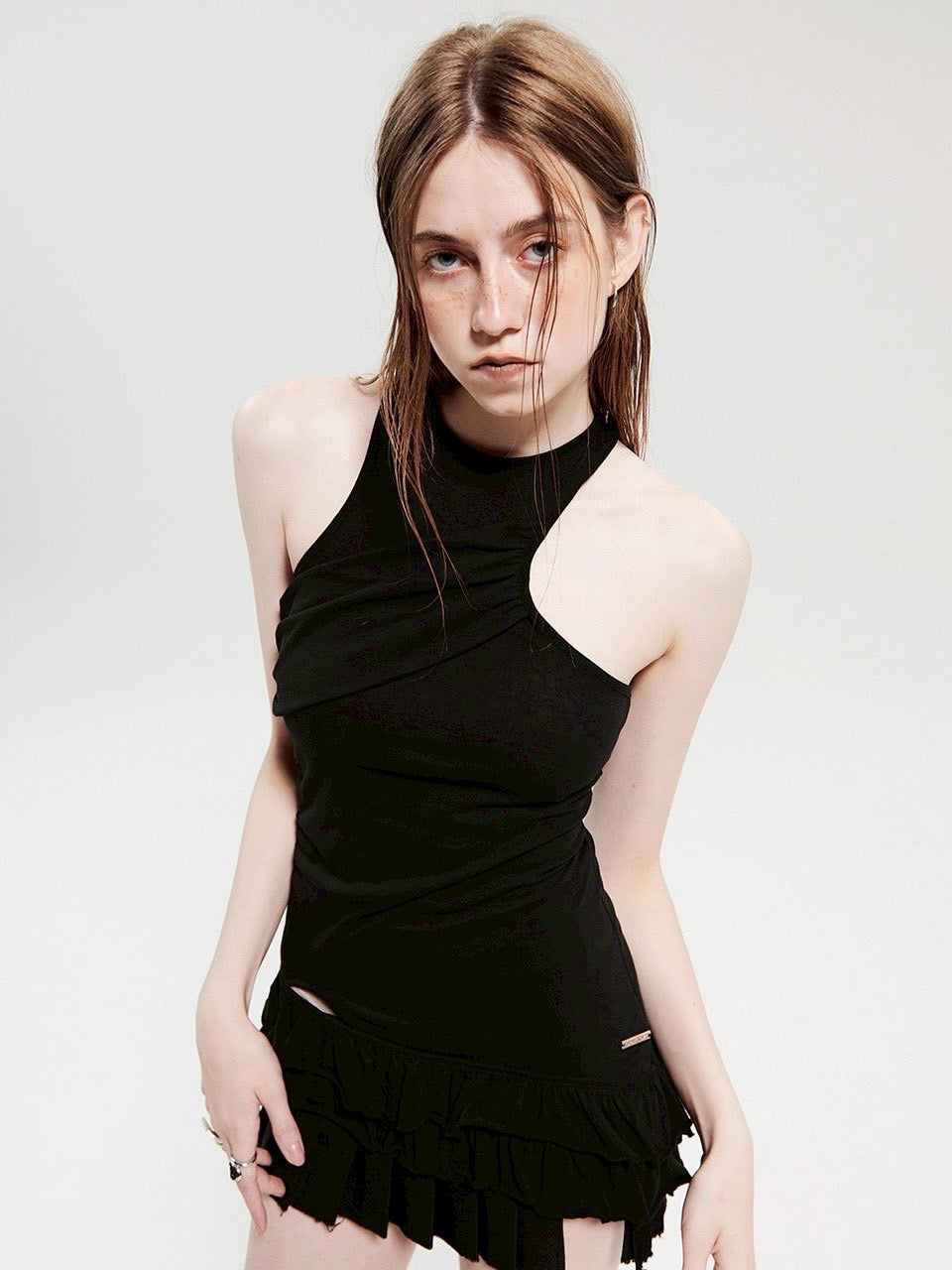 【HOLY NUMBER 7】Sidehole ruffle short sleeveless
