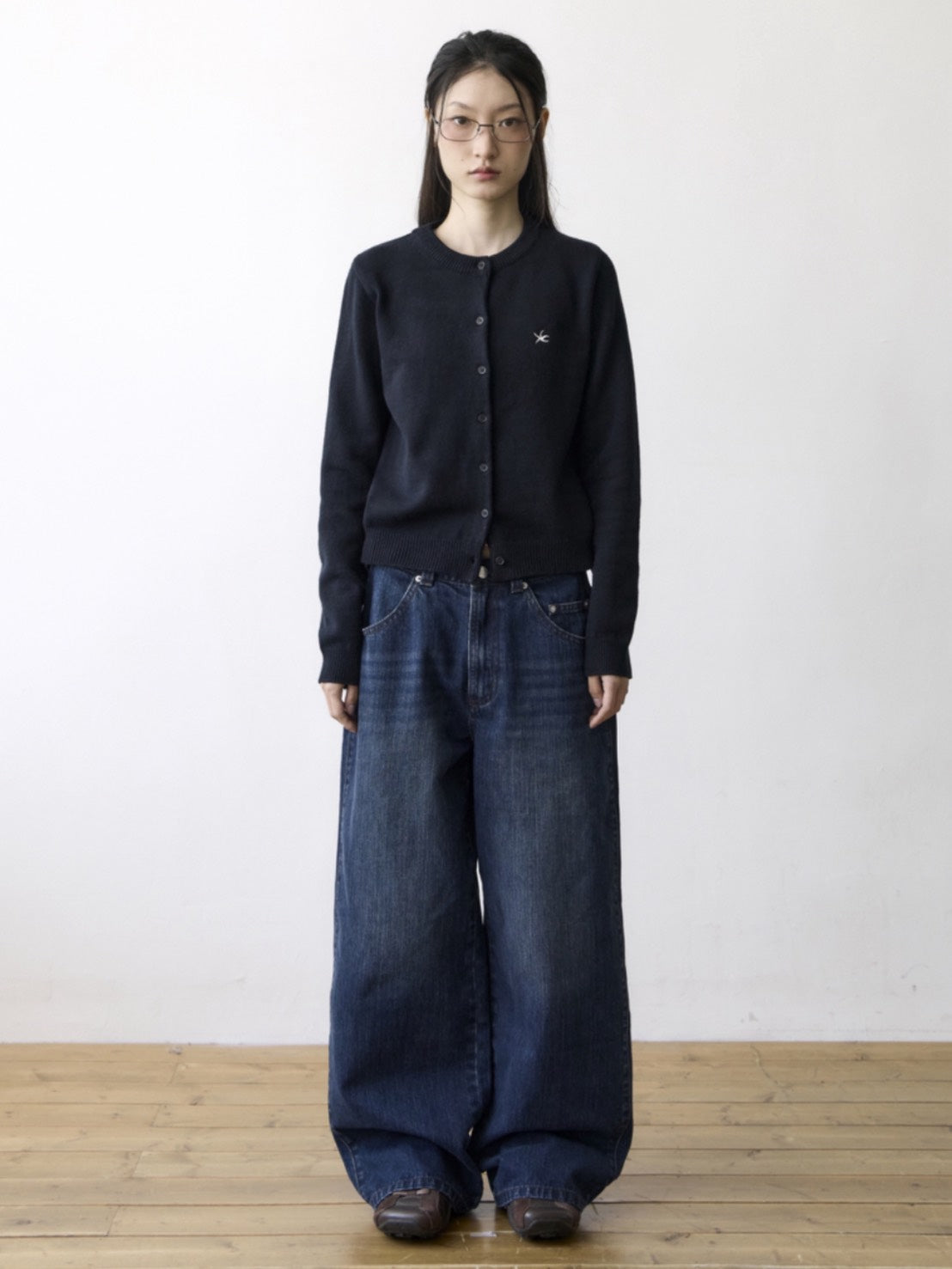 【THECOLDESTMOMENT】TCM mini logo knit cardigan