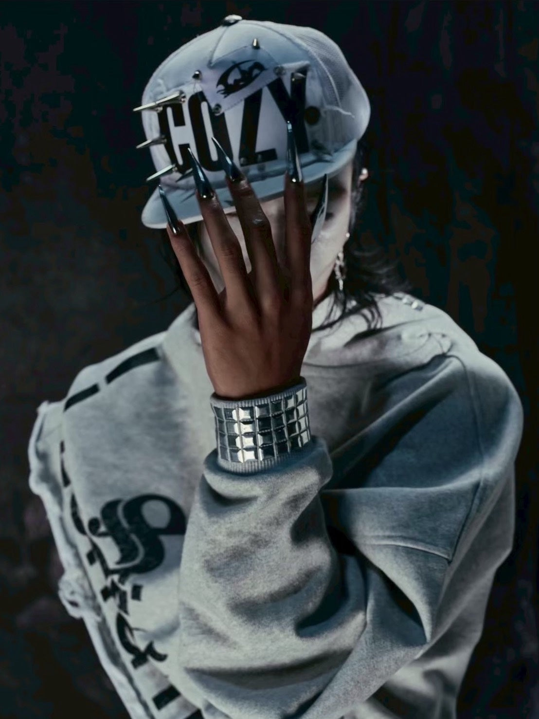 Cozy world Wide】COZY SPIKED LOGO CAP – PRESSING WEB SHOP