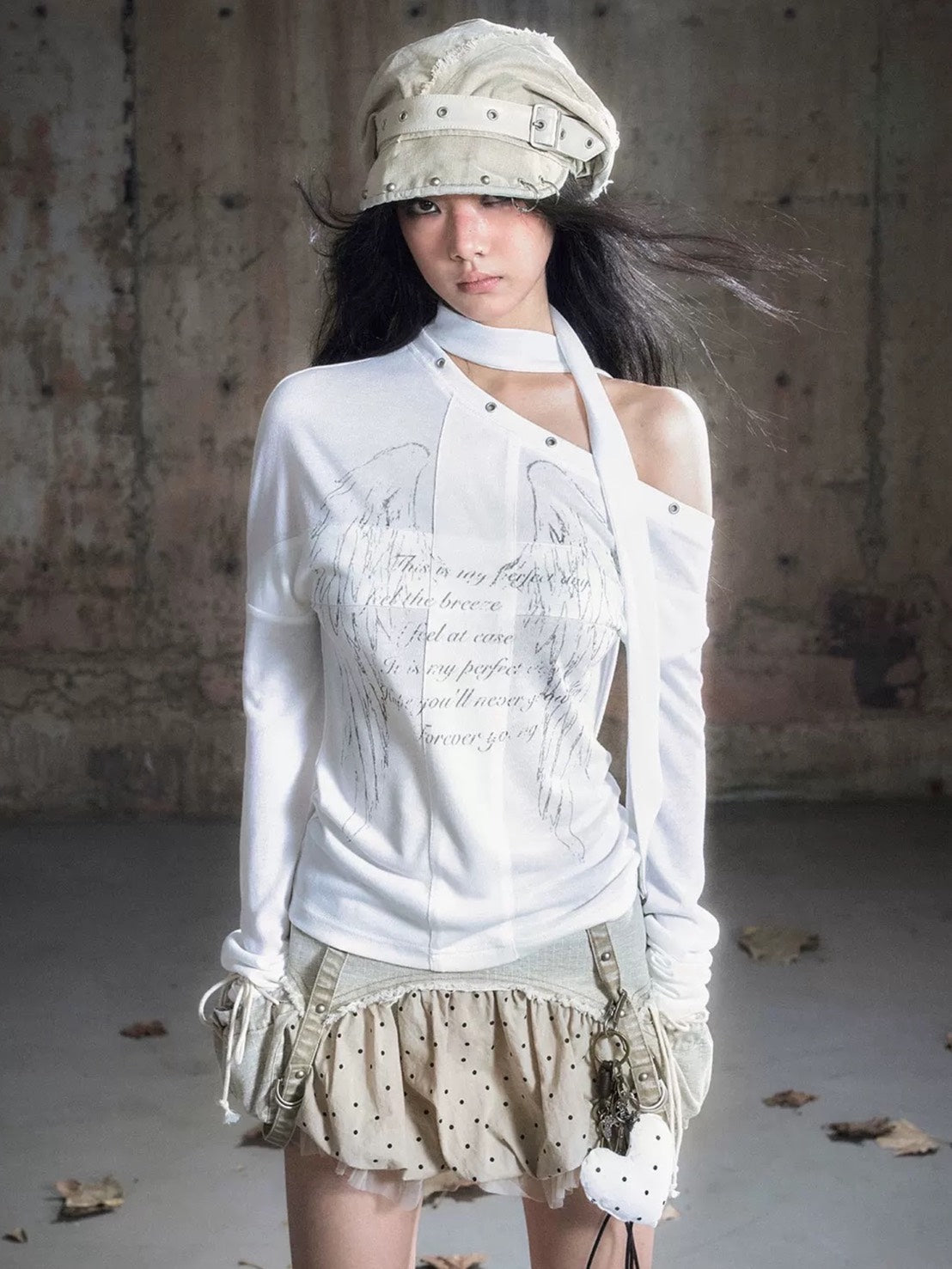 【Cest Nous】White Wing Graffiti Top / 【セヌー】タイ付きワンショルダー長袖トップス