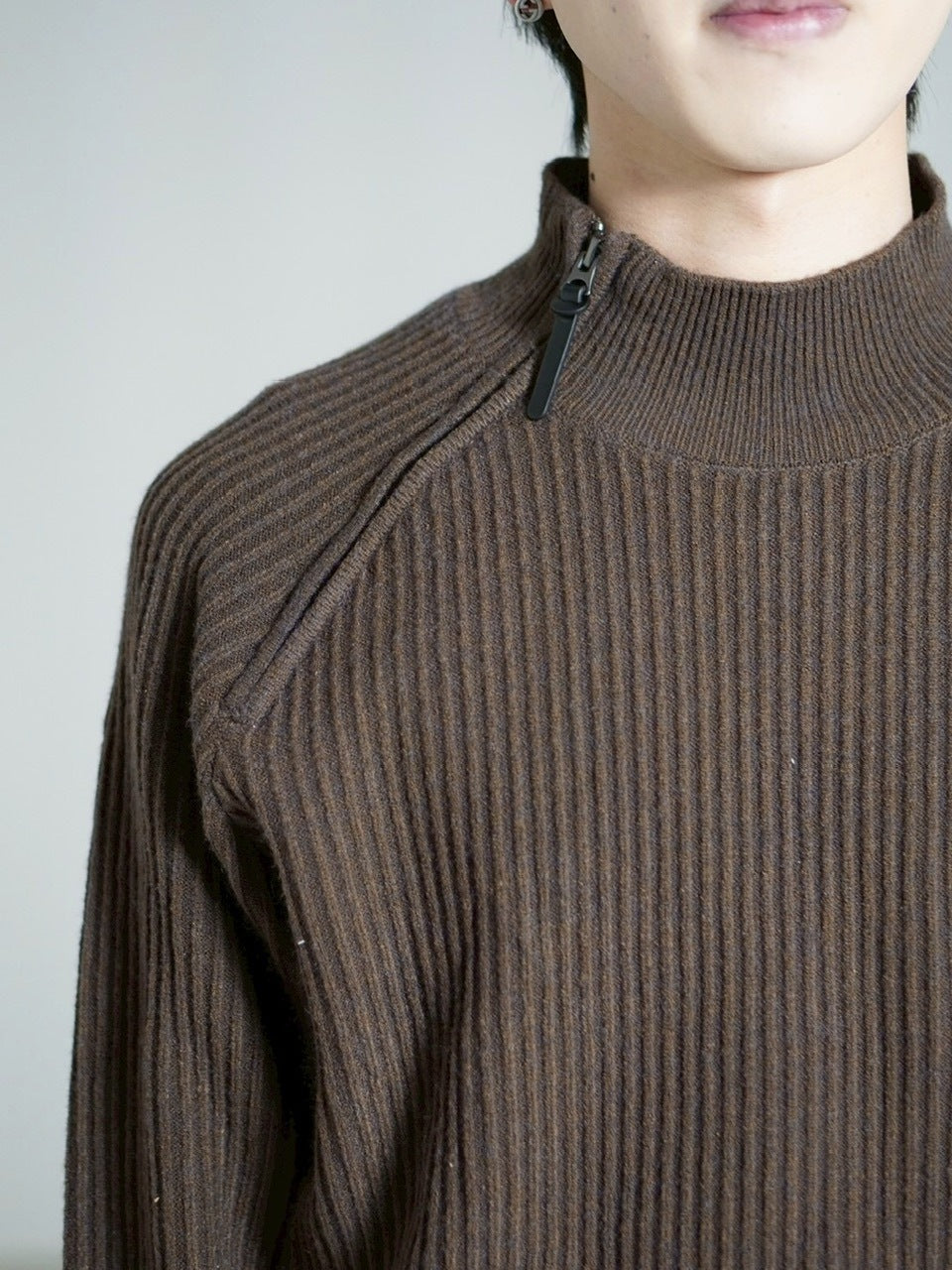 受注制【Chikashitsu +】shoulder zipper rib knit / 【チカシツプラス】ショルダージッパーリブニット (3color)