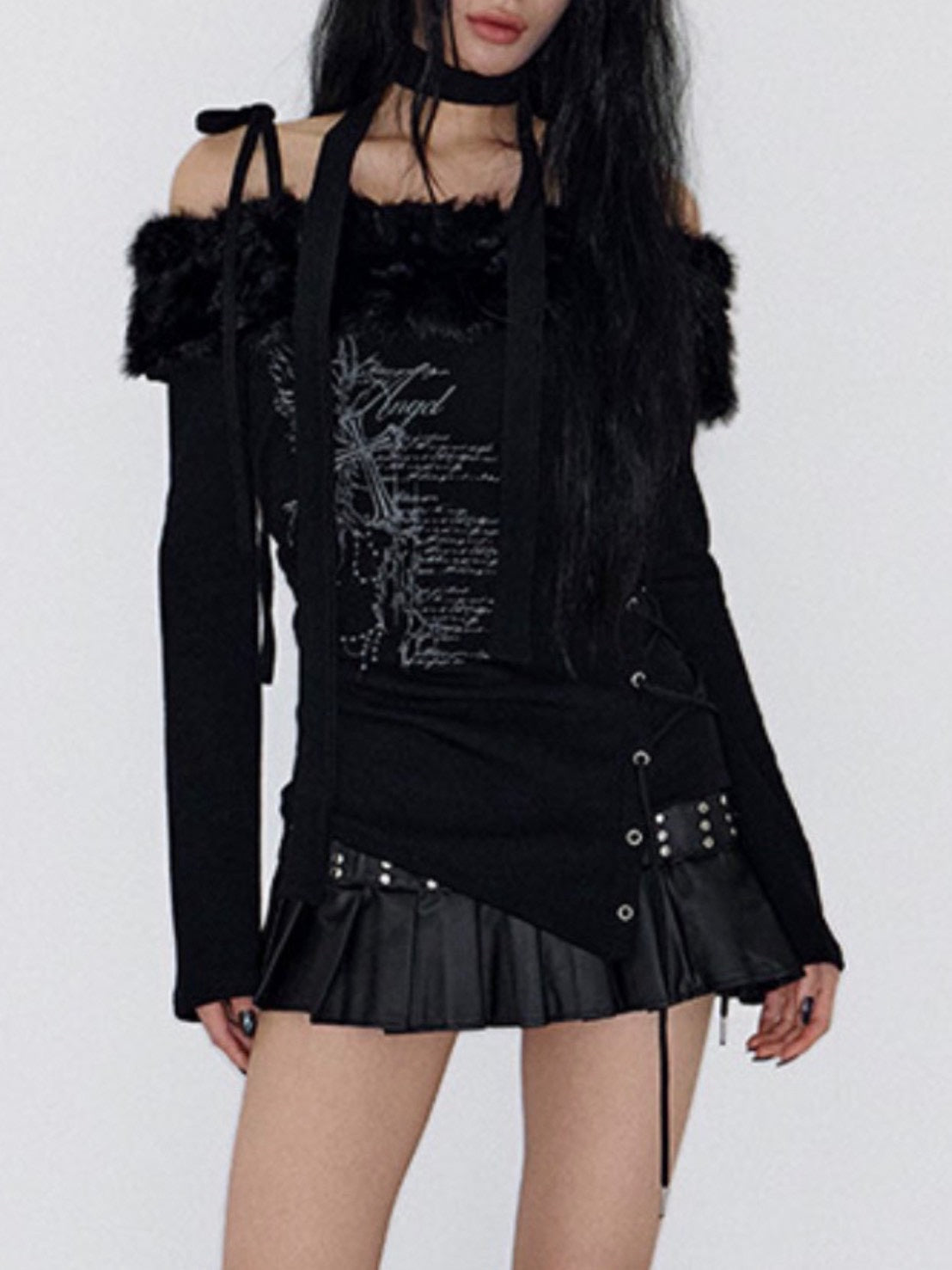 【NOT KNOWING】Fur Off Shoulder Lace Up Top
