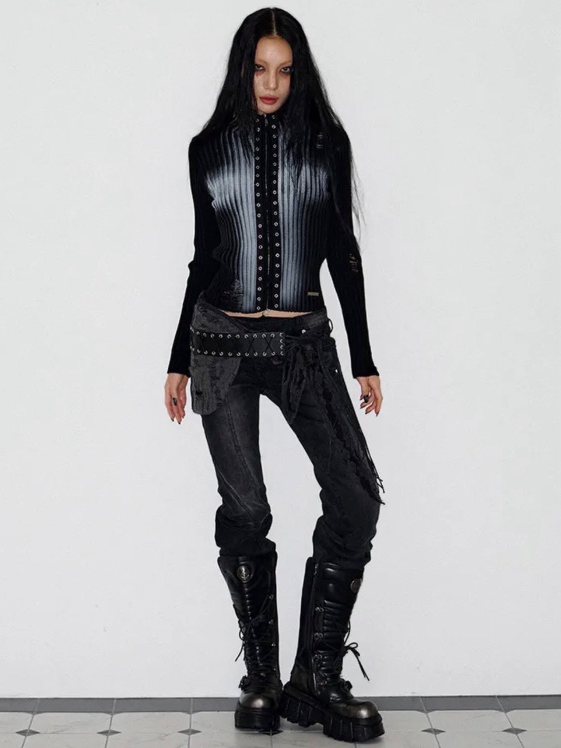 【NOT KNOWING】Cross Spray Damaged Knit Zip Up