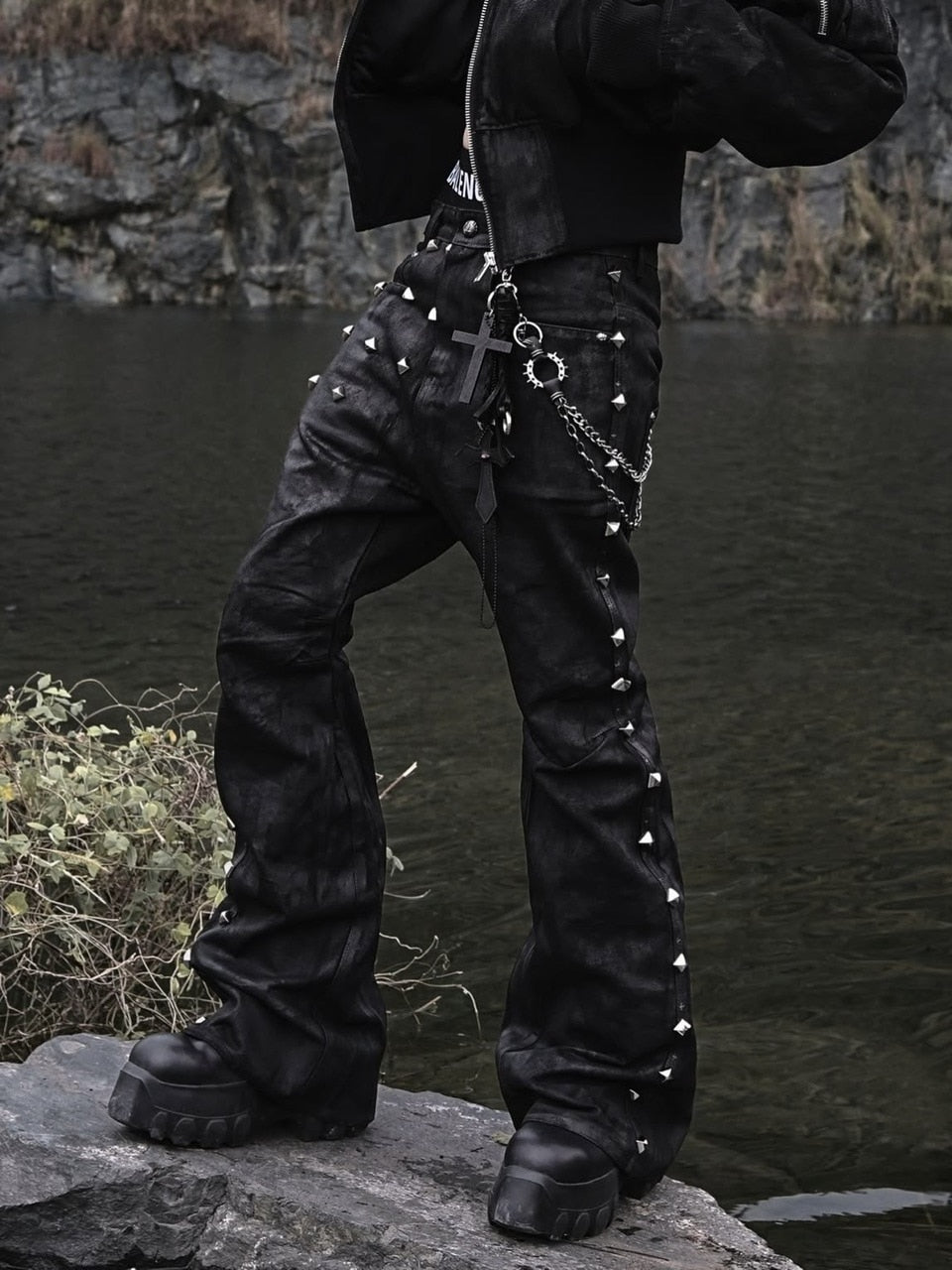 2/28 20:00発売【UNIZ】Egypt Coated Flare Pants / 【ユニズ】スタッズデニムフレアパンツ