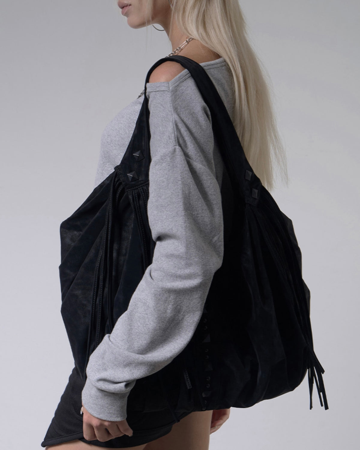 【FANCY CLUB】DRAPE FRINGE HOBO BAG