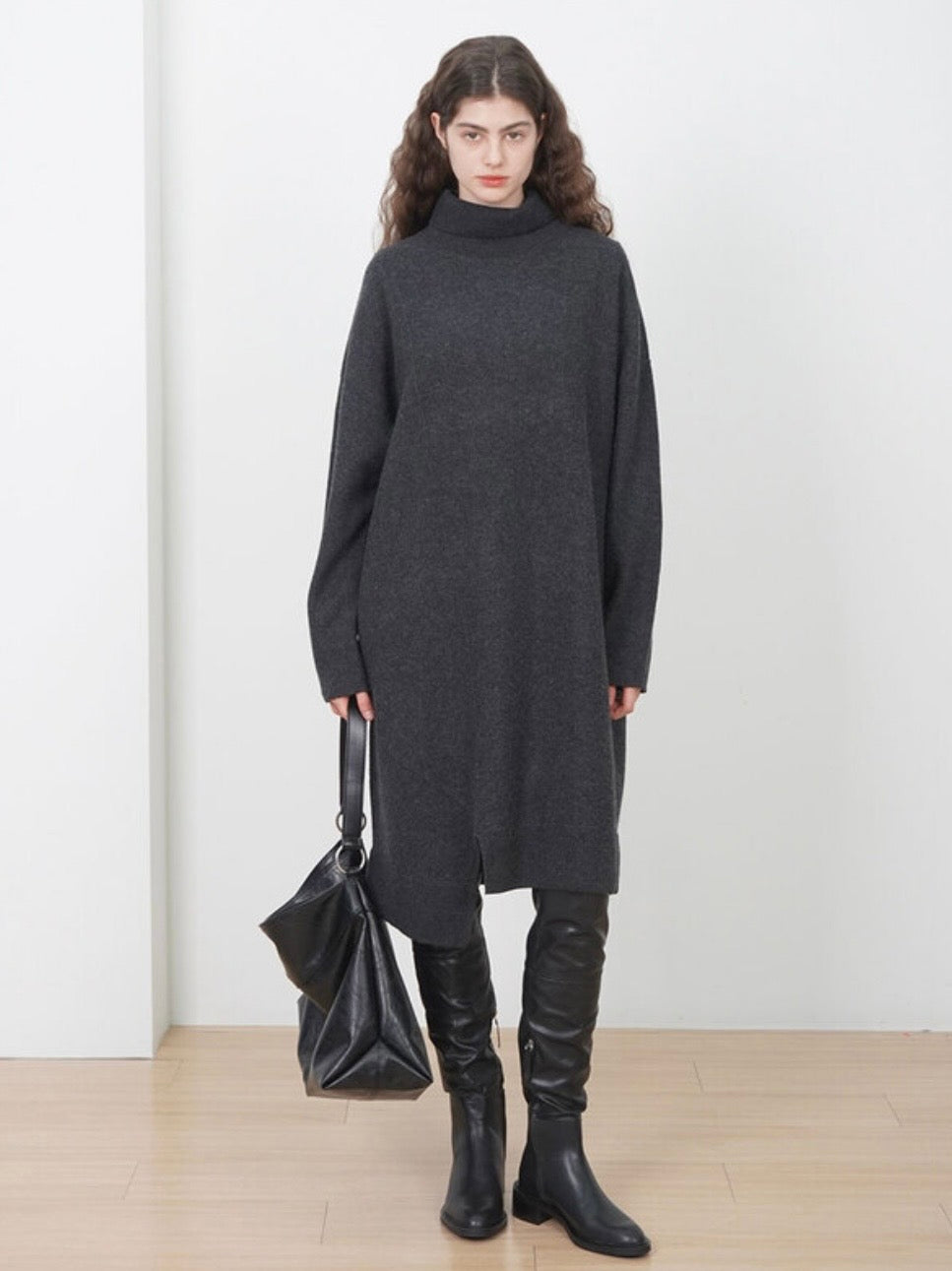 【HAH ARCHIVE】Contour Shoulder Bag(レザー)