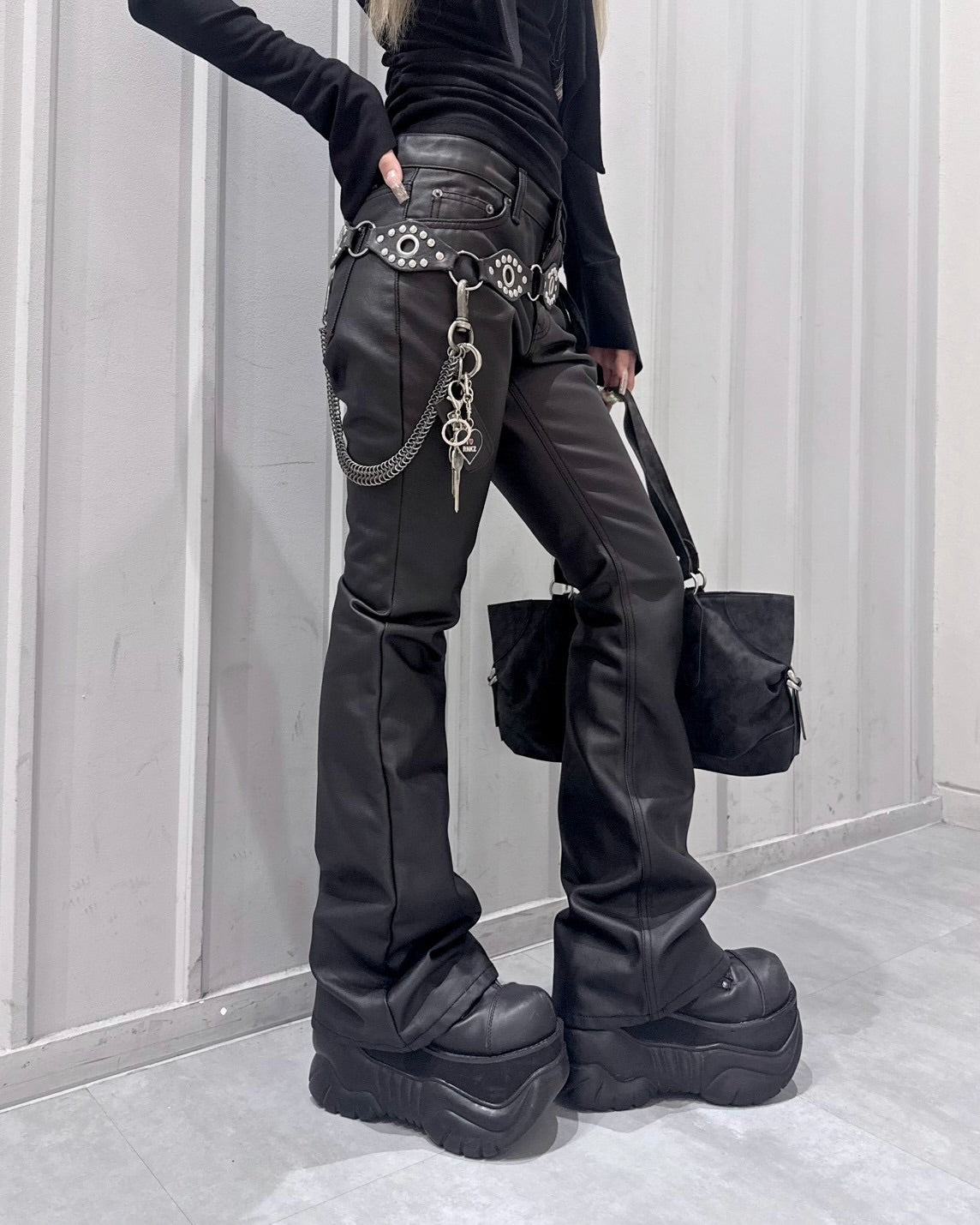 受注制【nmtc+】Glossy Flare Denim