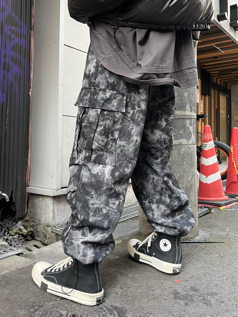 受注制【Never mind the XU】tie-dye cargo pants (2color)
