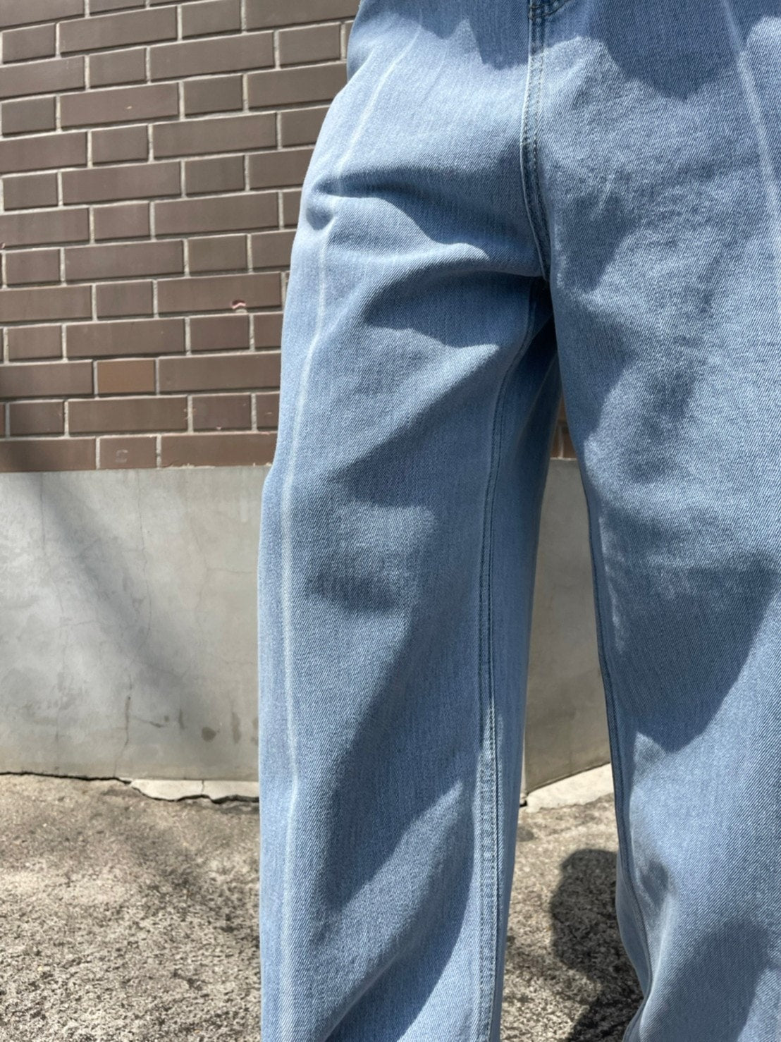 【Chikashitsu +】center breach denim pants (2color)