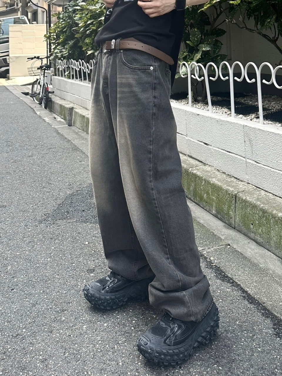 大阪店WEB限定受注制【Chikashitsu +】smokey brush deim pants (2color)
