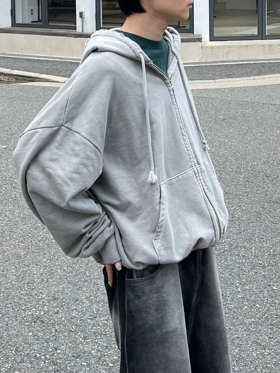 大阪店WEB限定受注制【Chikashitsu +】damage zip up hoodie (3color
