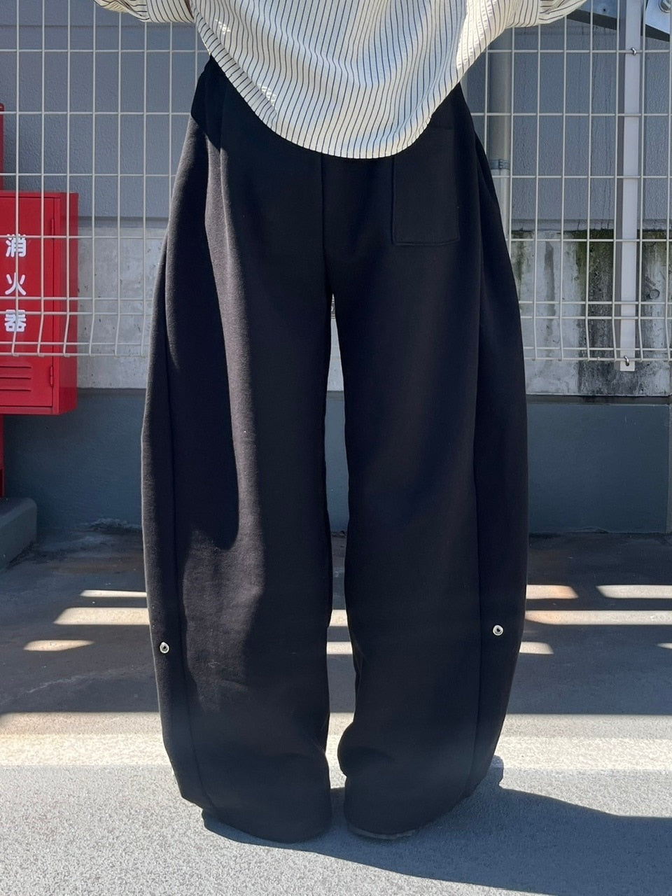 受注制【Chikashitsu +】snap button buggy sweat pants (3color