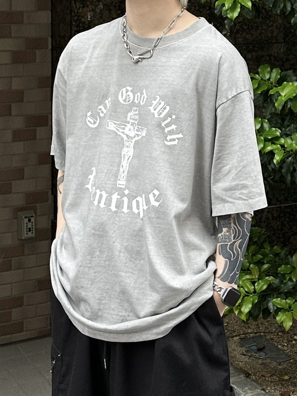 大阪店WEB限定【Chikashitsu +】box fit jesus t-shirt (2color)