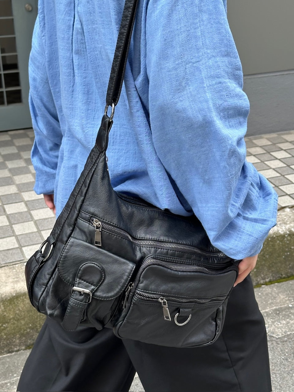 大阪店WEB限定【Chikashitsu +】leather pocket shoulder bag 2