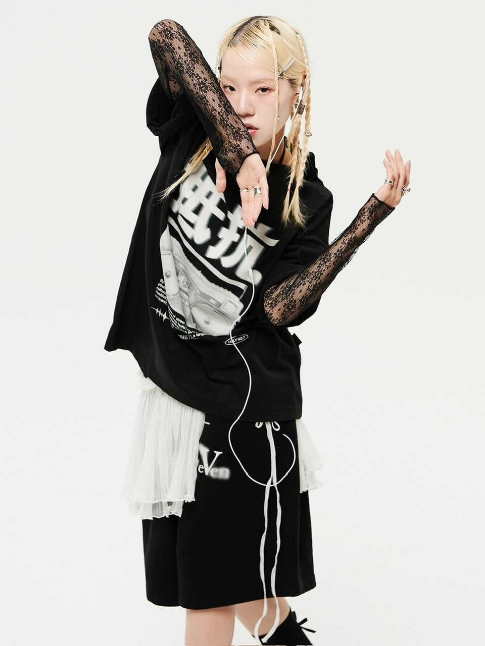 【HOLY NUMBER 7】Oversized Hip Hop WIDE fit Graphics SHORT PANTS
