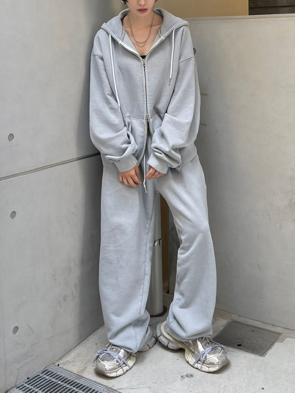 受注制【Chikashitsu +】unisex semi cropped pigment wash hoodie (4color)