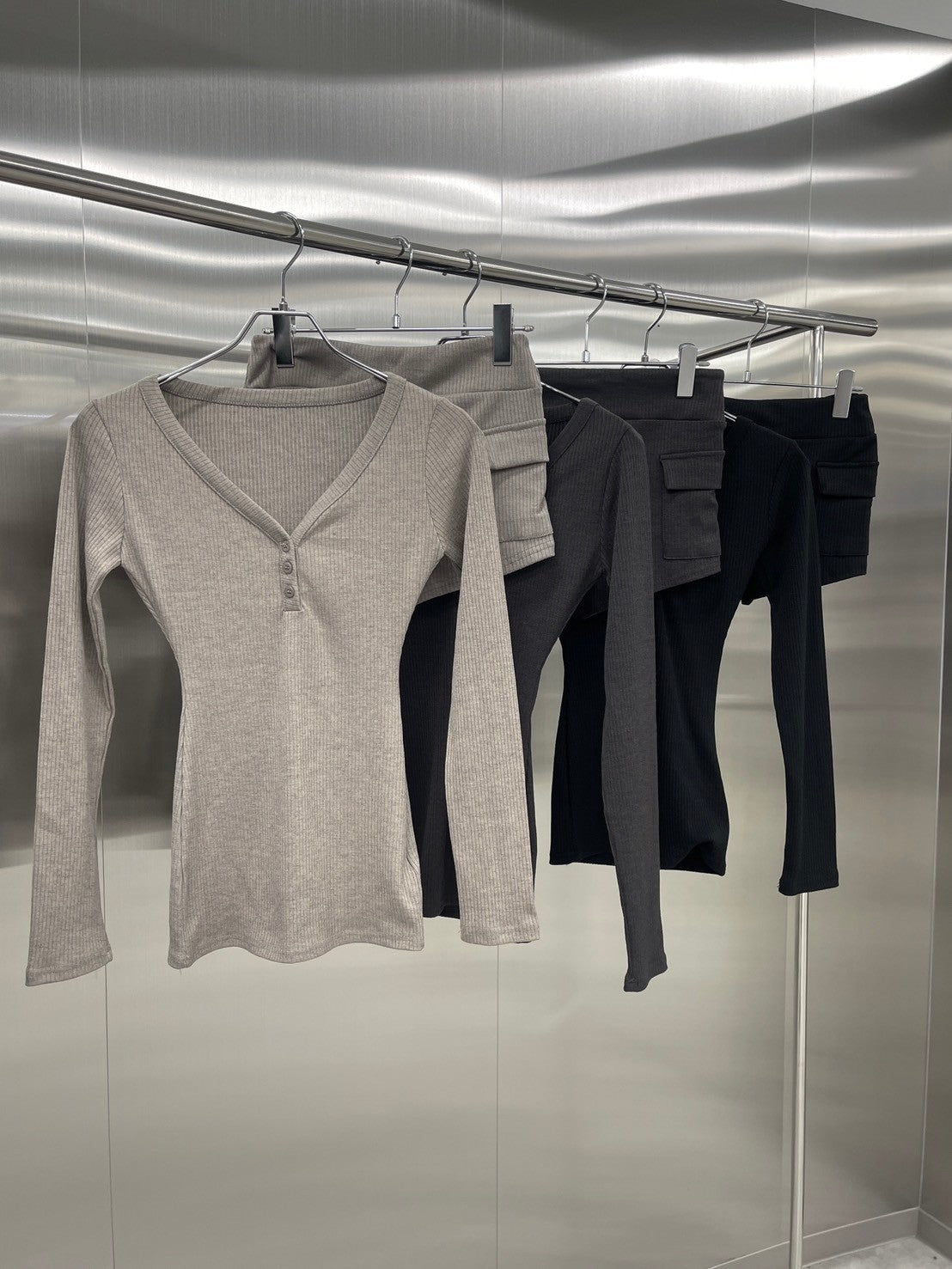 受注制【nmtc +】v-neck slim long sleeve (3color)