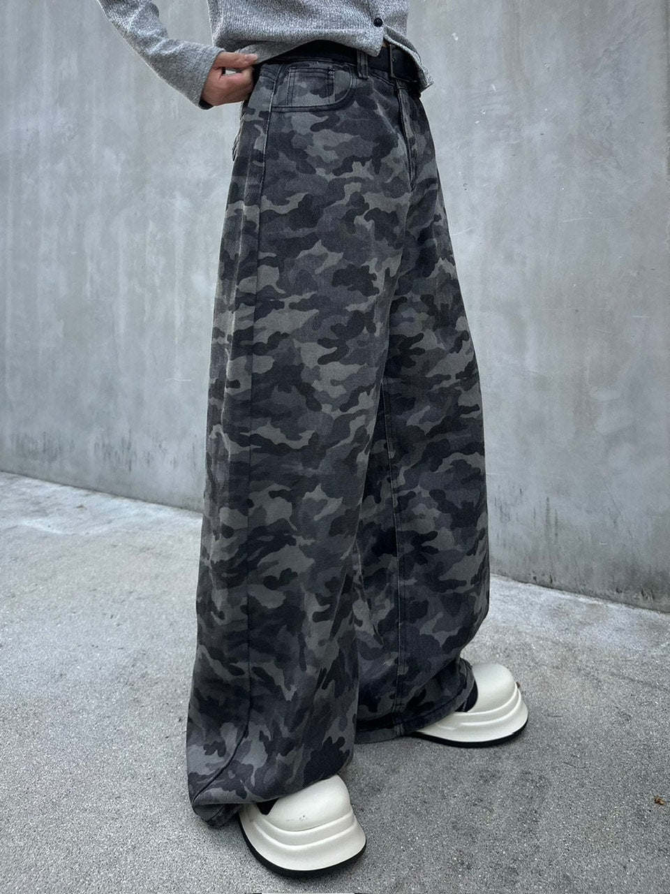 【LUV CODE】camouflage denim wide pants