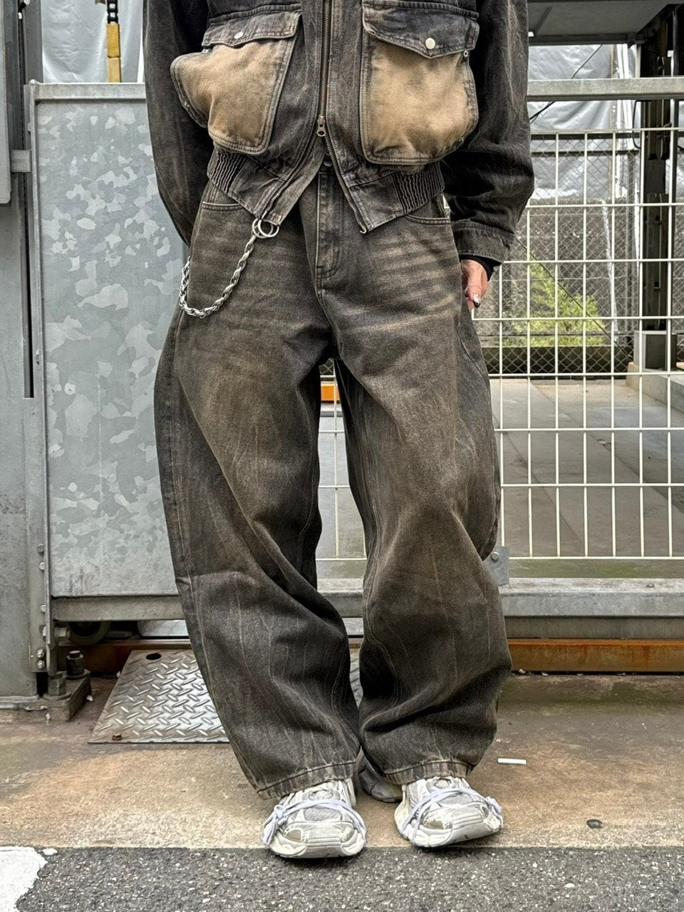 大阪店WEB限定受注制【Chikashitsu +】vintage wash wide denim pants (brown)