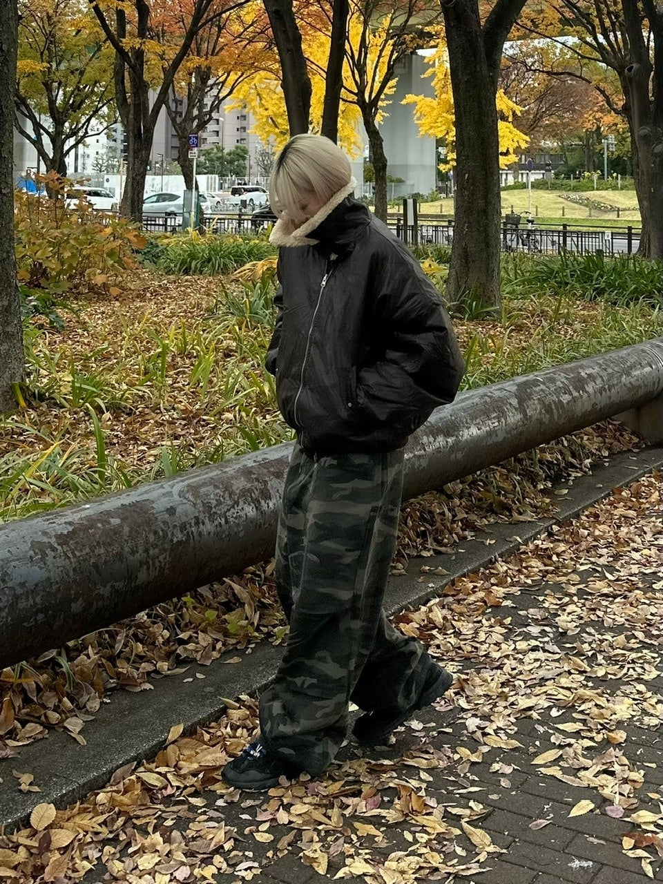 受注制【Chikashitsu +】snap button camouflage pants (2color) / 【チカシツプラス】スナップボタンカモフラージュワイドデニムパンツ