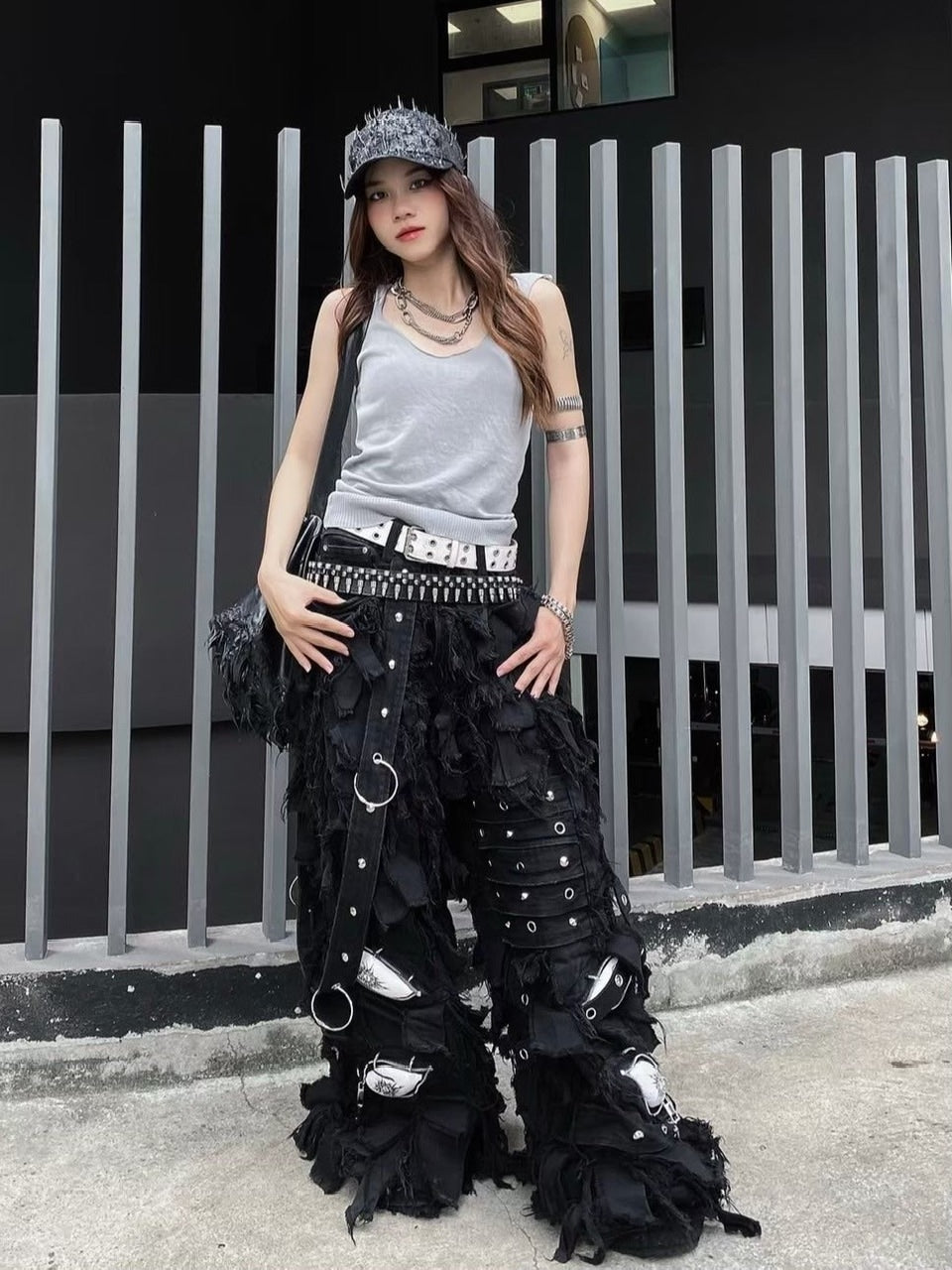 【UNIZ】BLACK MONSTER PANTS / 【ユニズ】ブラックモンスターダメージワイドデニムパンツ
