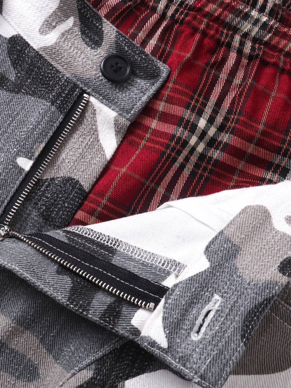 【The Boy Has No Patience】Prince Of Darkness Camouflage Stitching Four-In-One Overalls