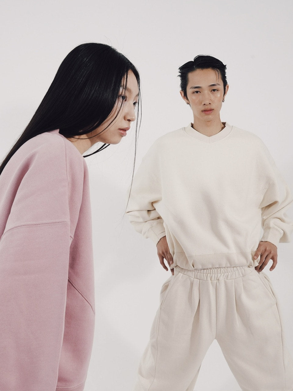 【CS】cropped vneck sweat shirt (ivory)