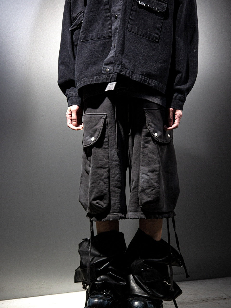 【DIG YOUR OWN GRAVE】FULL ZIP SHORTS