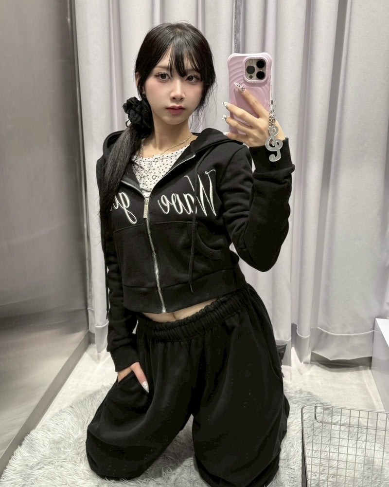 受注制【nmtc +】embroidery short zip up hoodie (3color)