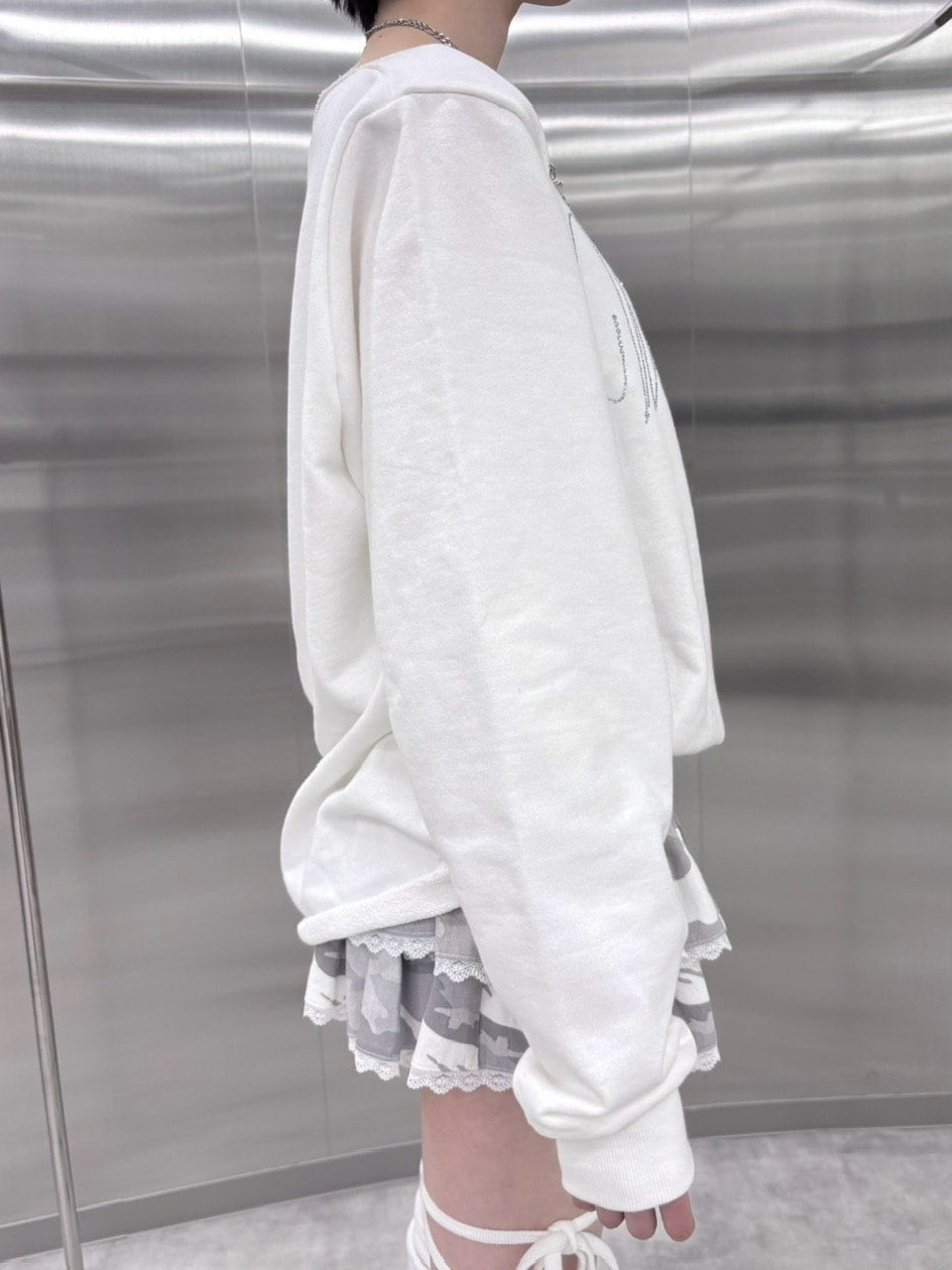 受注制【nmtc +】one shoulder beads sweat shirts (3color)