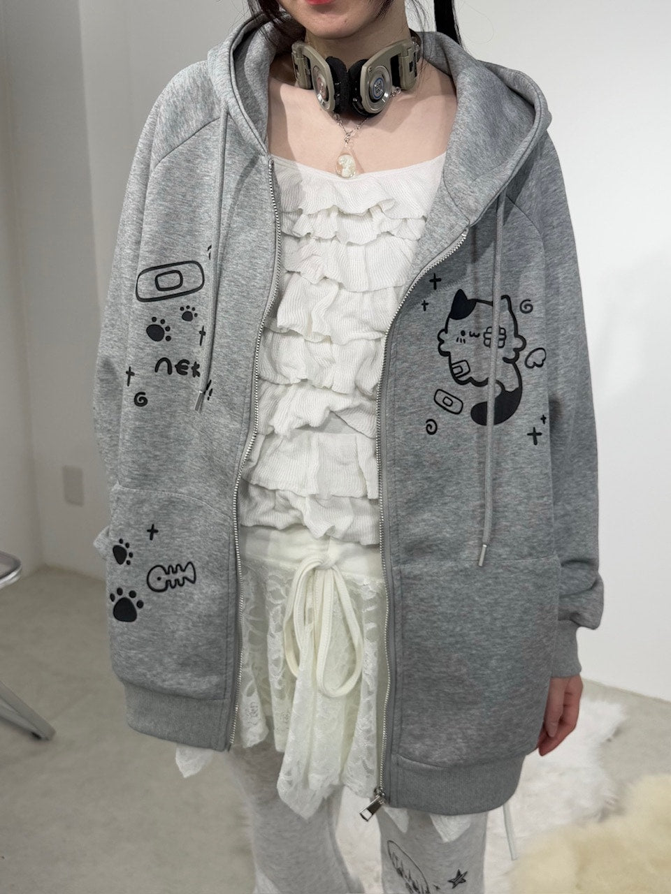 国際配送【Nerd out XU】neko!! Zip hoodie (2color) / 【ナードアウトエックスユー】キャットプリント猫耳ジップフーディ