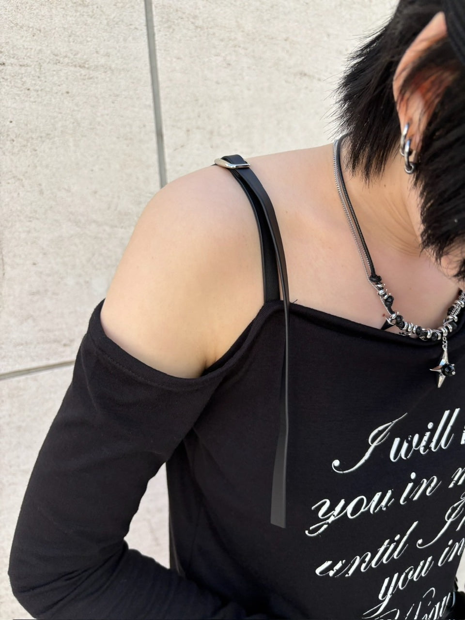 Chevon Lサイズ Tシャツ 3月12日(水)発売の画集「鏡面」、新たな