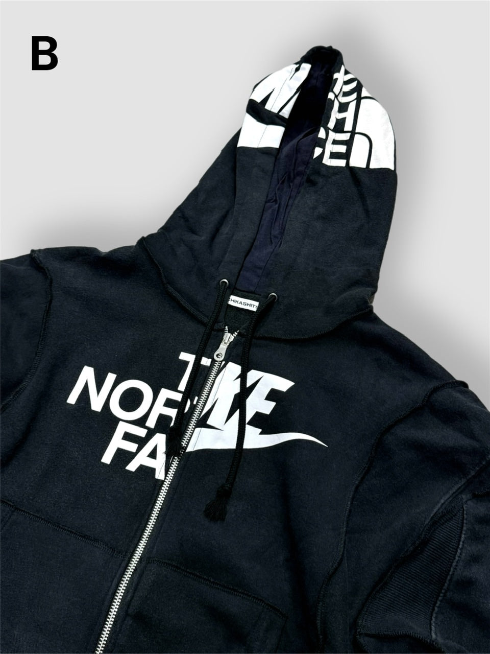 【Re +】double zip cutting switch hoodie (black)