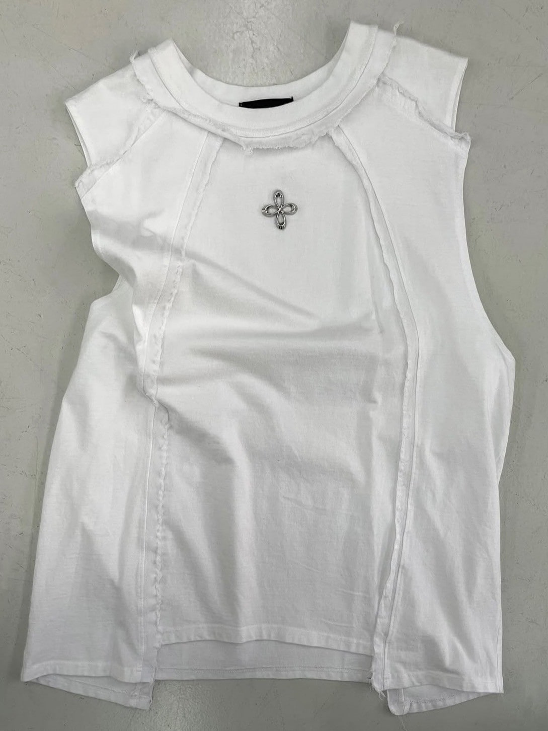 【SURGERY】dekki clover logo sleeveless / 【サージェリー】クローバーロゴタンクトップ